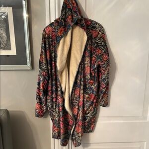 Natural Life Hoodie Robe NWT